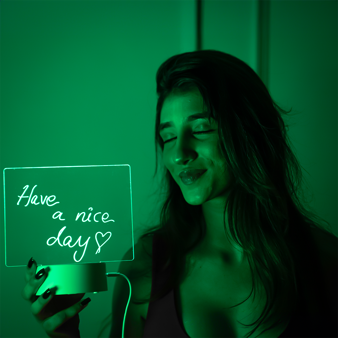Led Note Board™ | Pour les notes quotidiennes et les petits messages