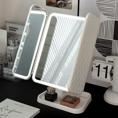 GlowMate™ | Apportez de la lumière à votre routine beauté.