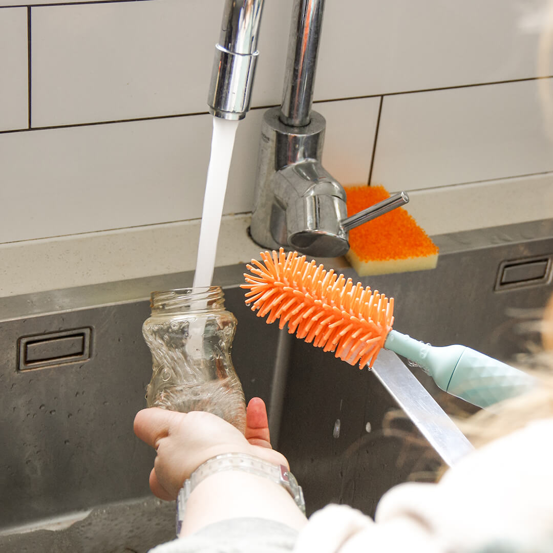 BottleClean™ | Nettoyez chaque bouteille sans effort.